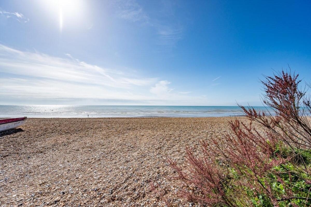 Villa Escape To Paradise At Pevensey Bay Holiday Park 13 Woodland Walk Extérieur photo